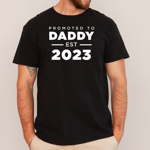 Promoted To Daddy Est. 2023 - Dad T-Shirt for Men